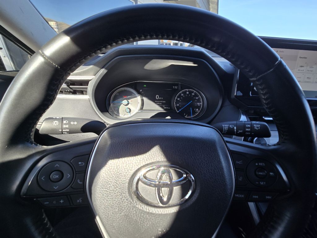 2024 Toyota Venza Image 12