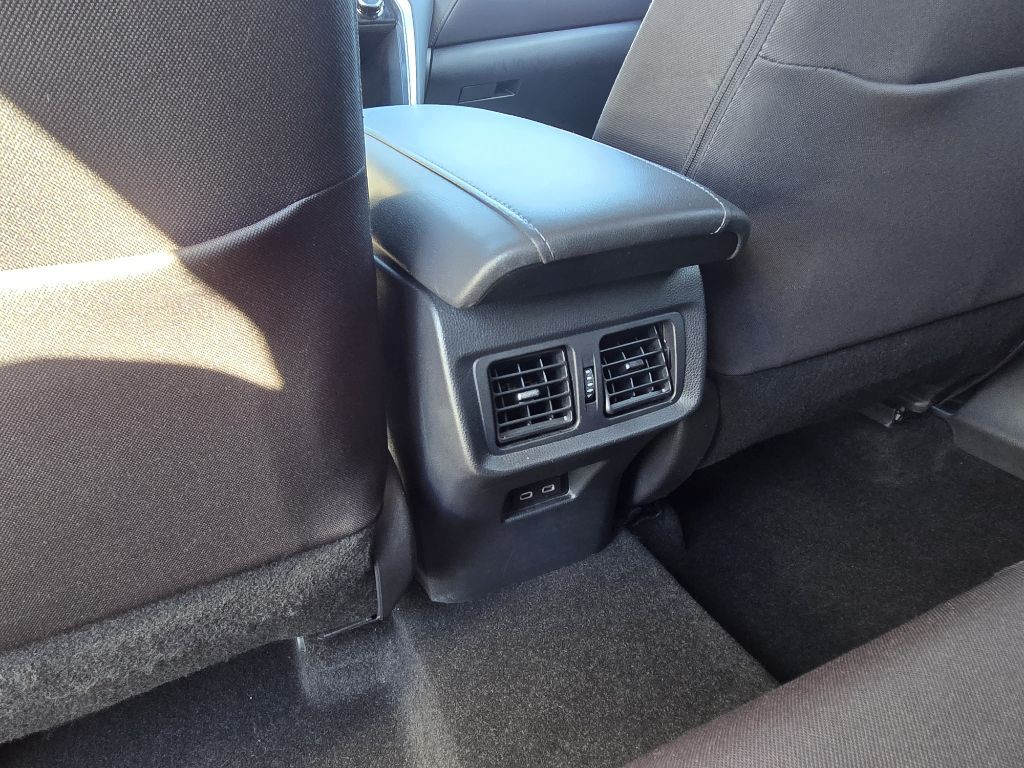 2024 Toyota Venza Image 23