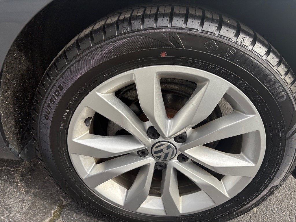 2014 Volkswagen Beetle Image 17