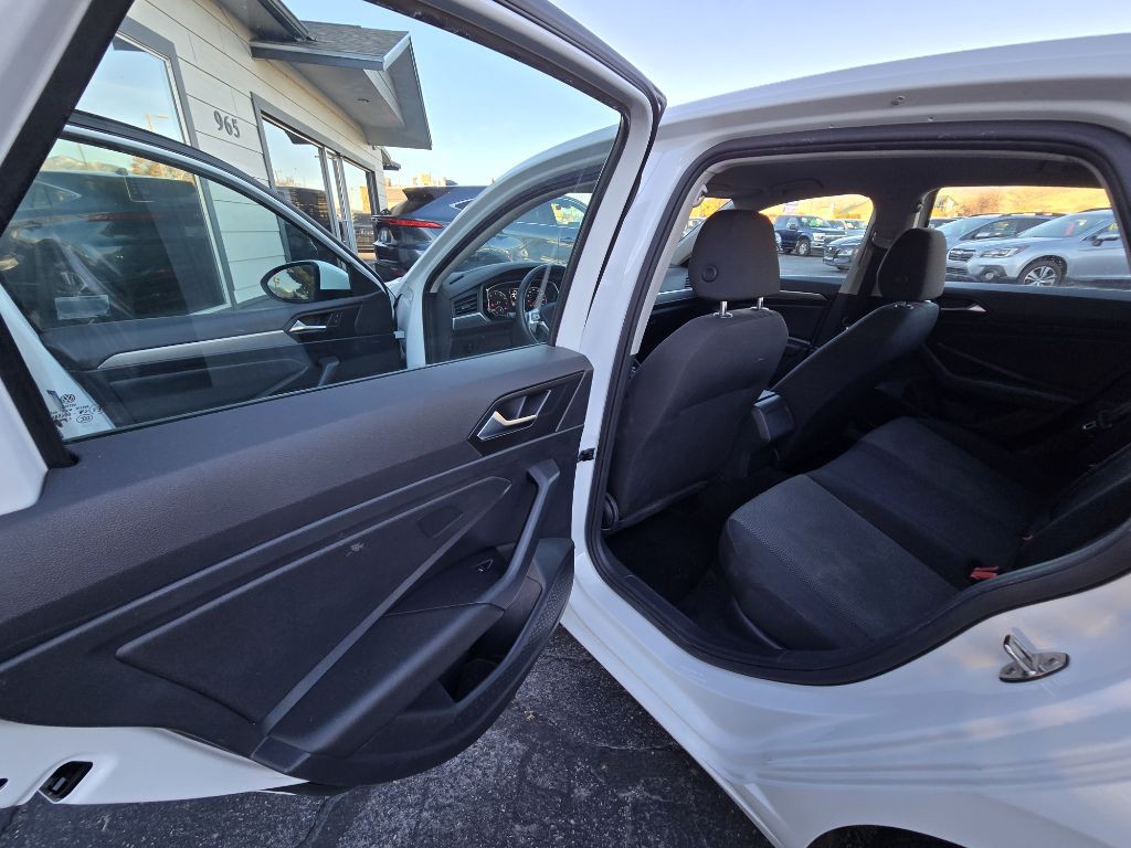 2019 Volkswagen Jetta Image 17