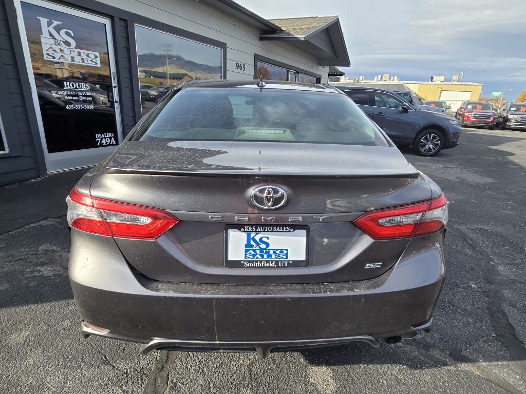 2019 Toyota Camry Image 4