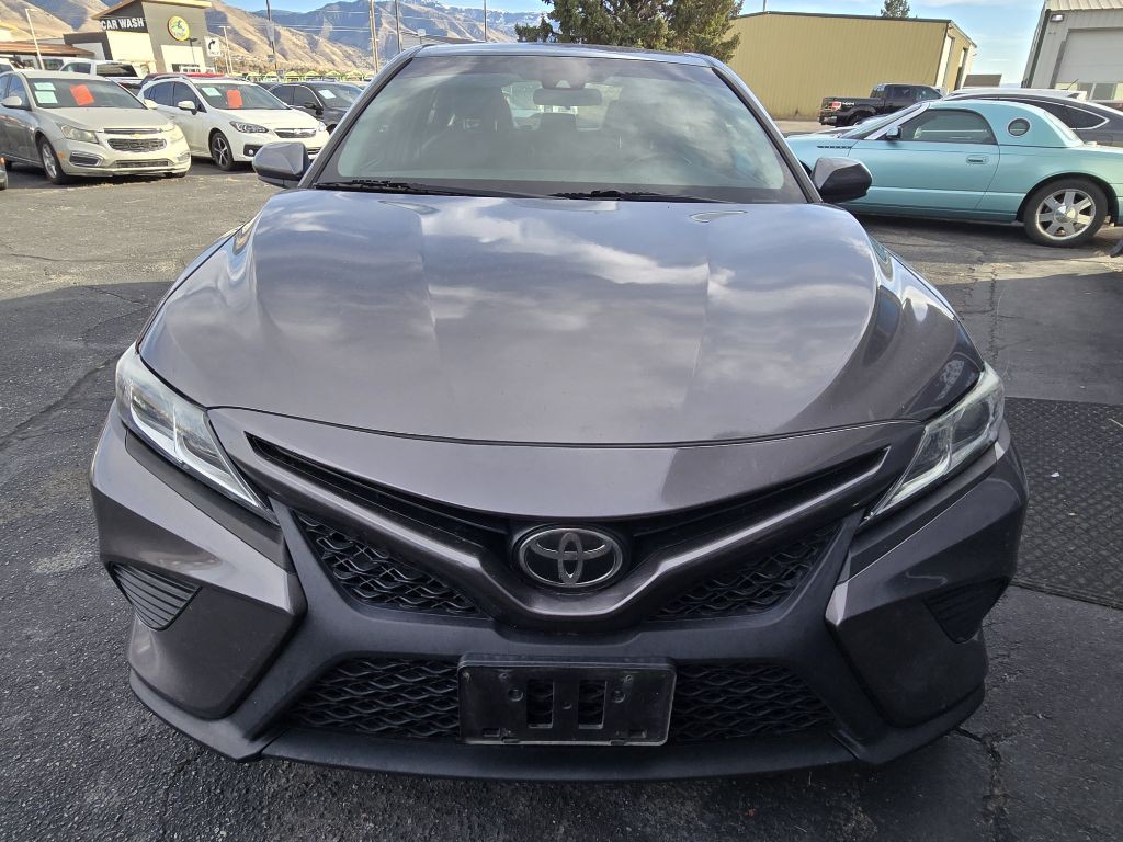 2019 Toyota Camry Image 8
