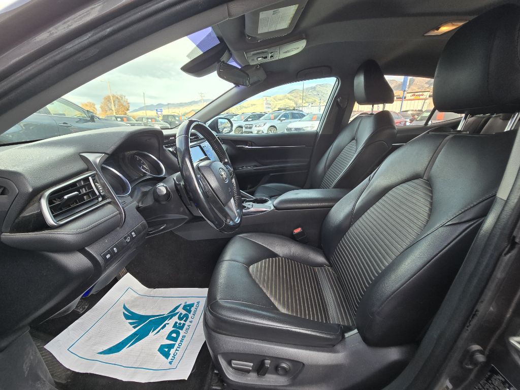 2019 Toyota Camry Image 10