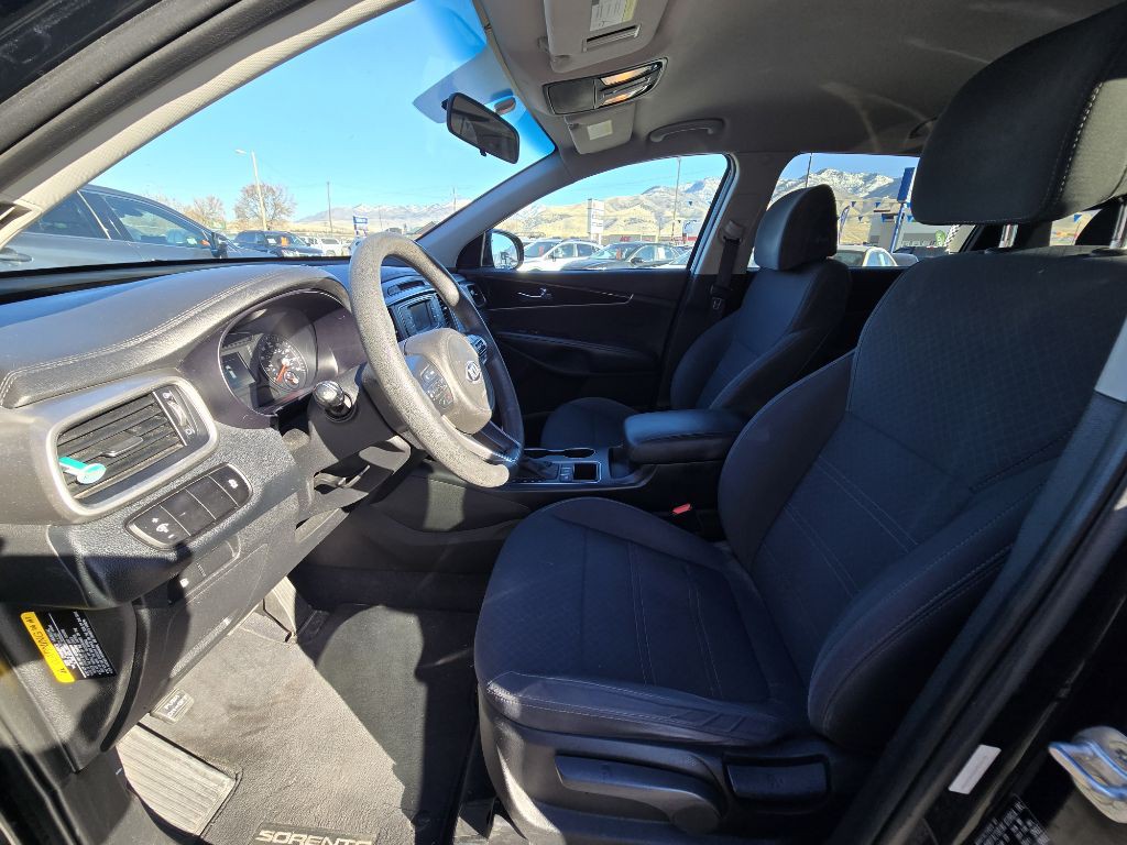 2017 Kia Sorento Image 10