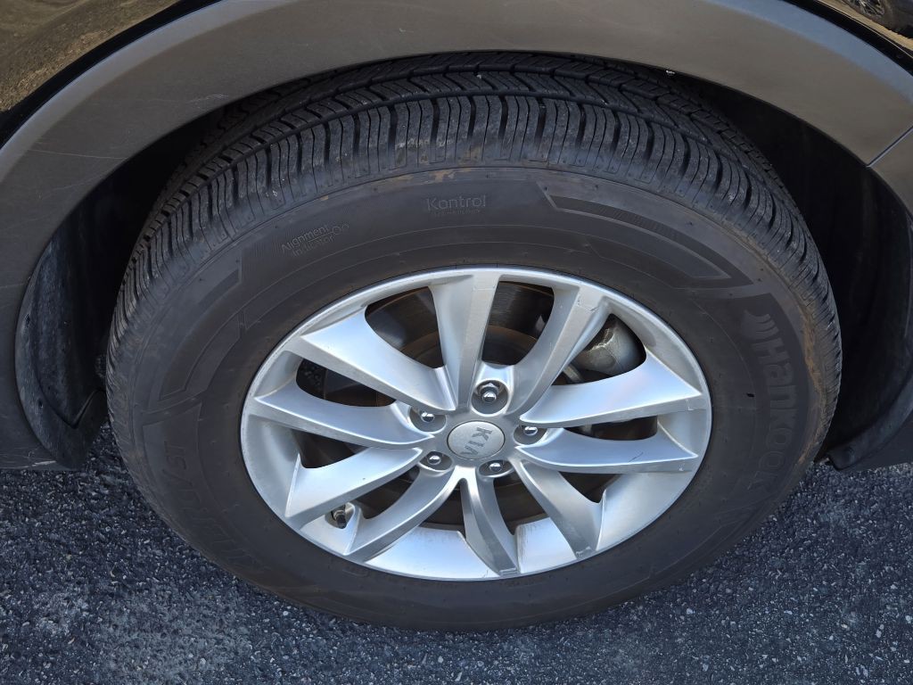 2017 Kia Sorento Image 27