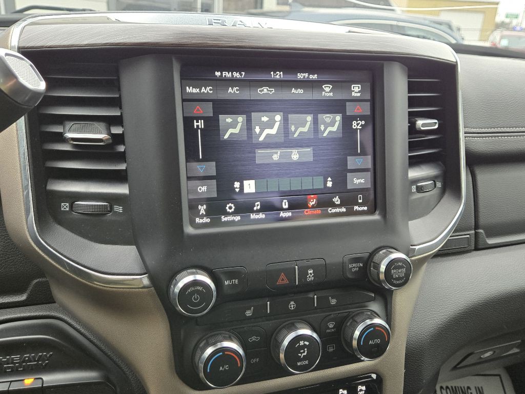 2021 RAM 2500 Image 17