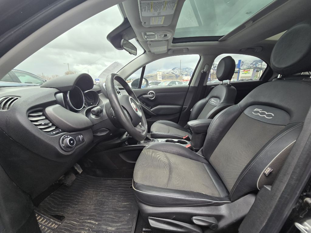 2016 FIAT 500 Image 10