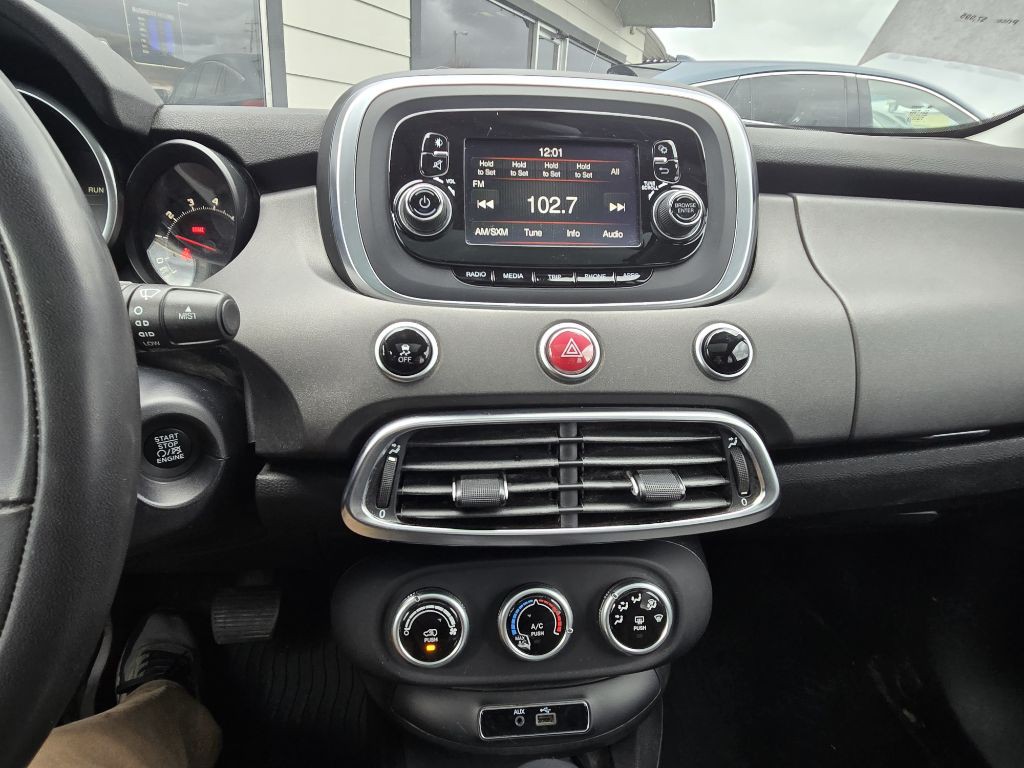 2016 FIAT 500 Image 14