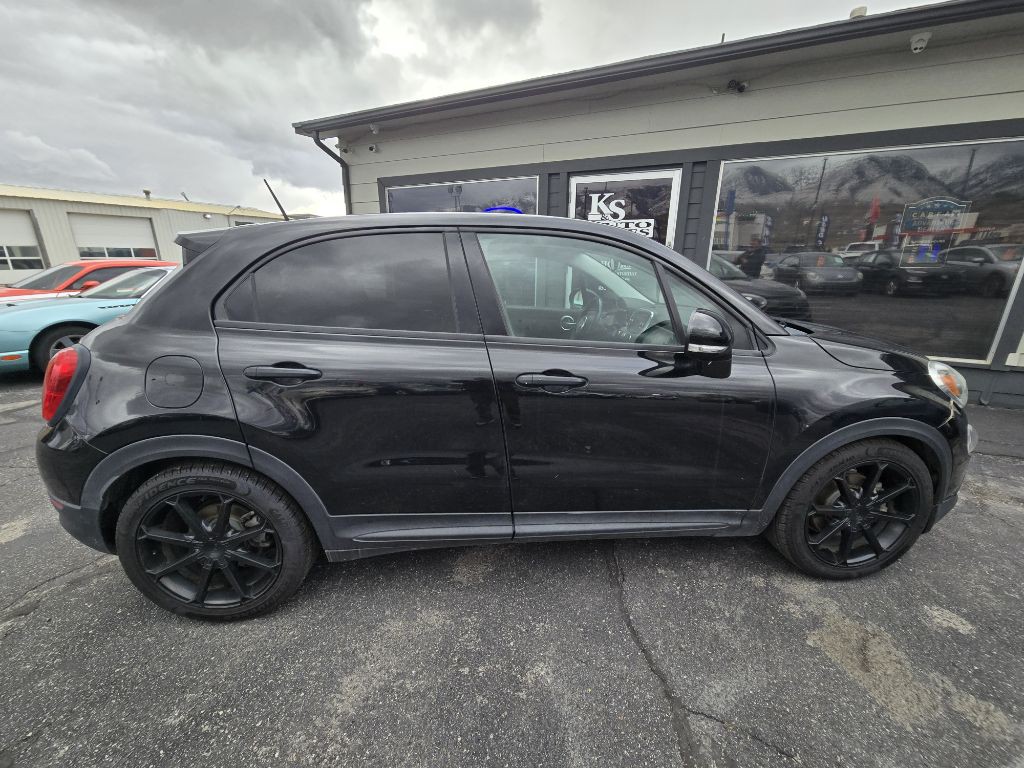 2016 FIAT 500 Image 2