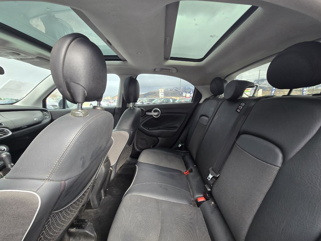 2016 FIAT 500 Image 19