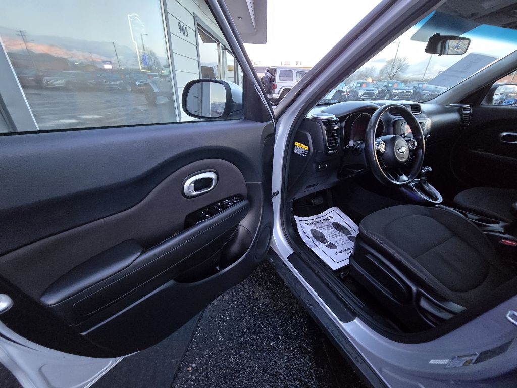 2015 Kia Soul Image 9
