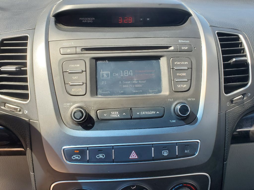 2015 Kia Sorento Image 16