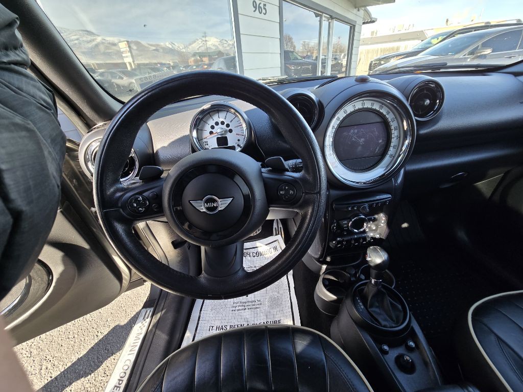 2014 MINI Cooper Image 11