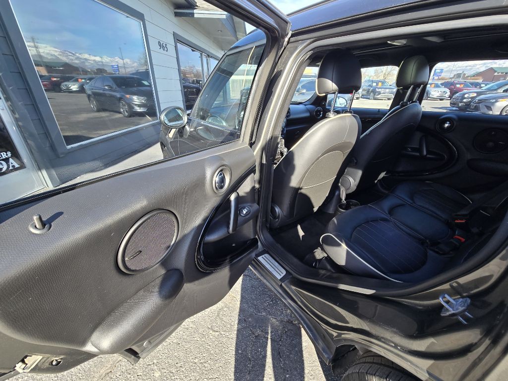 2014 MINI Cooper Image 13