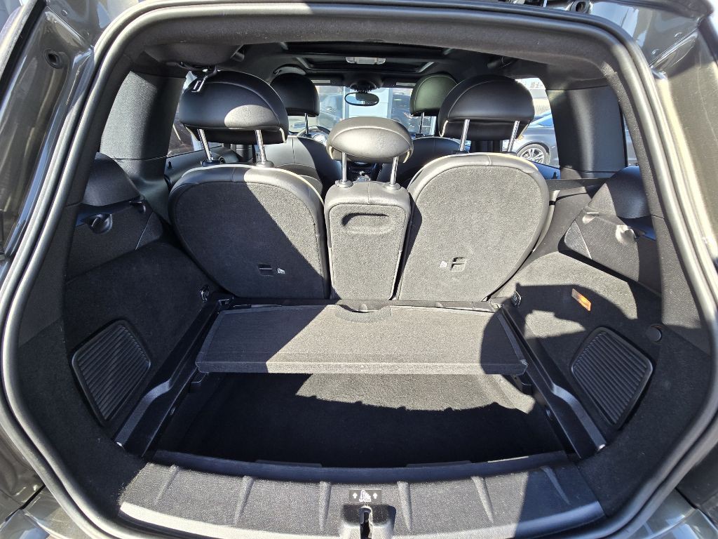 2014 MINI Cooper Image 15