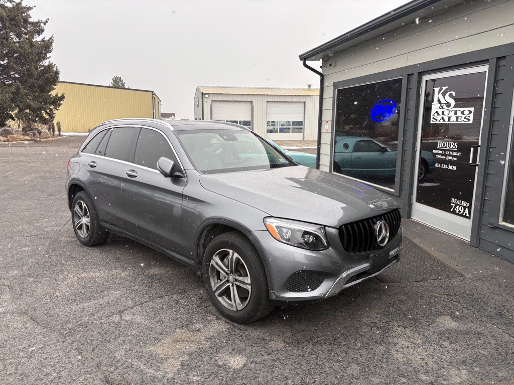 2016 Mercedes-Benz GLC-Class Image 1