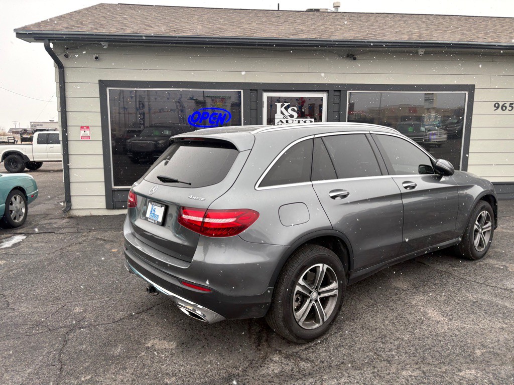 2016 Mercedes-Benz GLC-Class Image 3