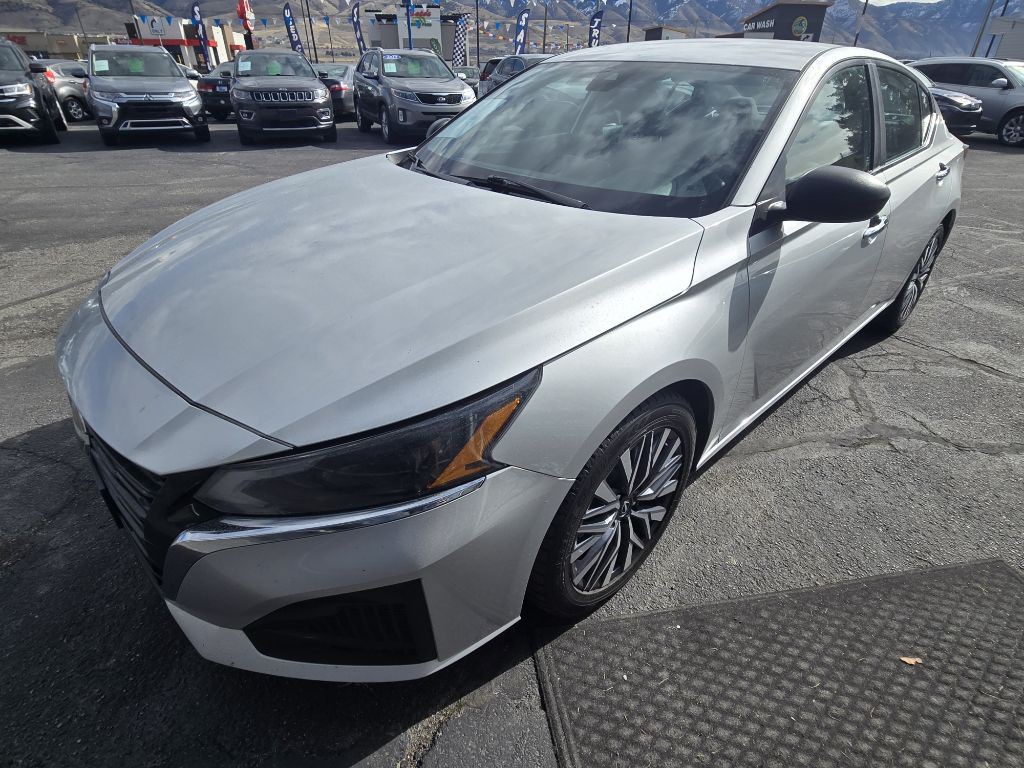 2024 Nissan Altima Image 7