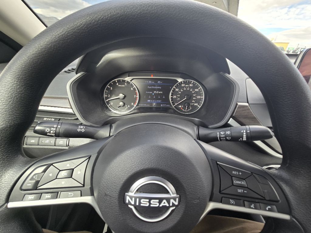 2024 Nissan Altima Image 12