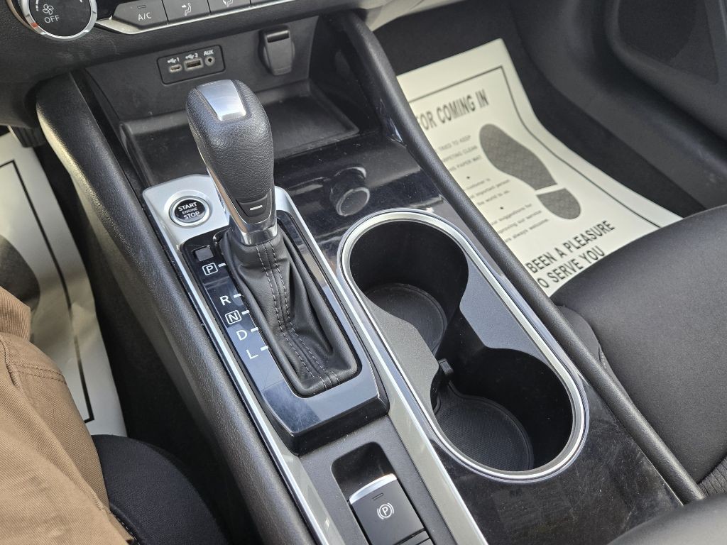 2024 Nissan Altima Image 19