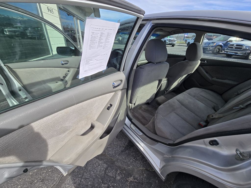 2012 Nissan Altima Image 19