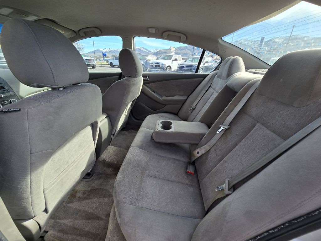 2012 Nissan Altima Image 21