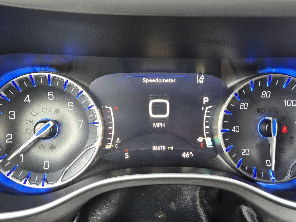 2022 Chrysler Pacifica Image 14