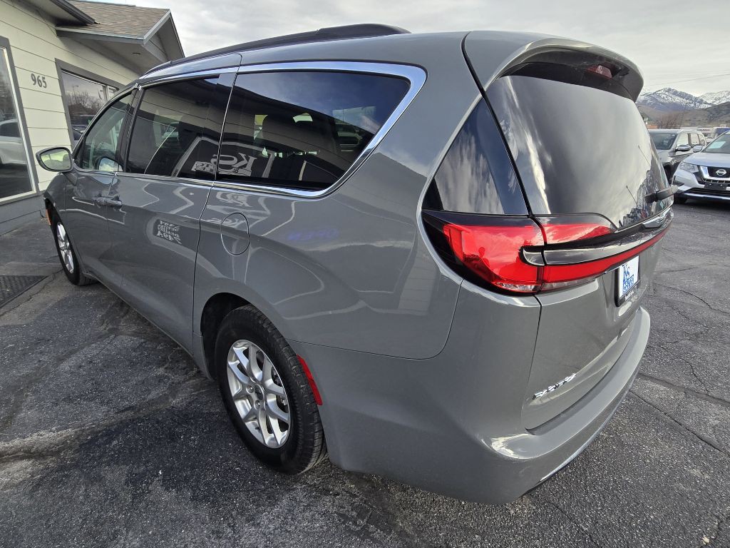 2022 Chrysler Pacifica Image 5