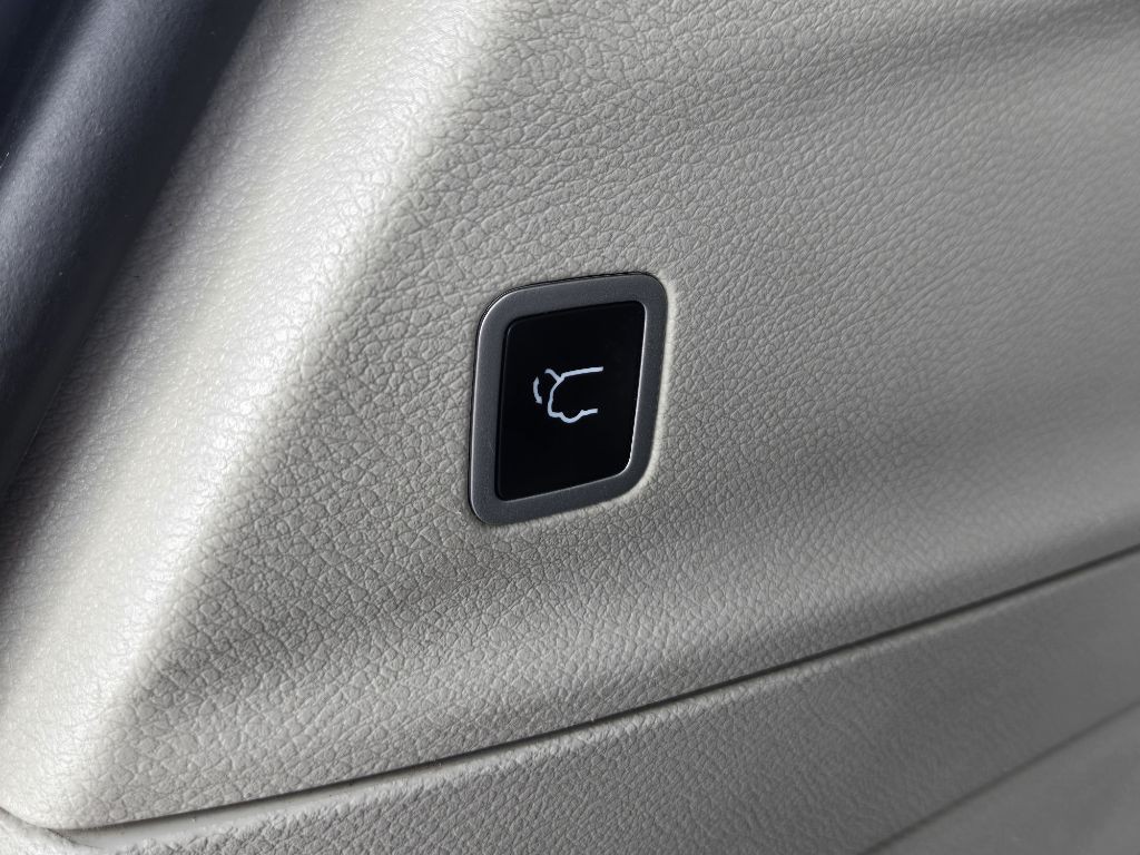 2022 Chrysler Pacifica Image 32