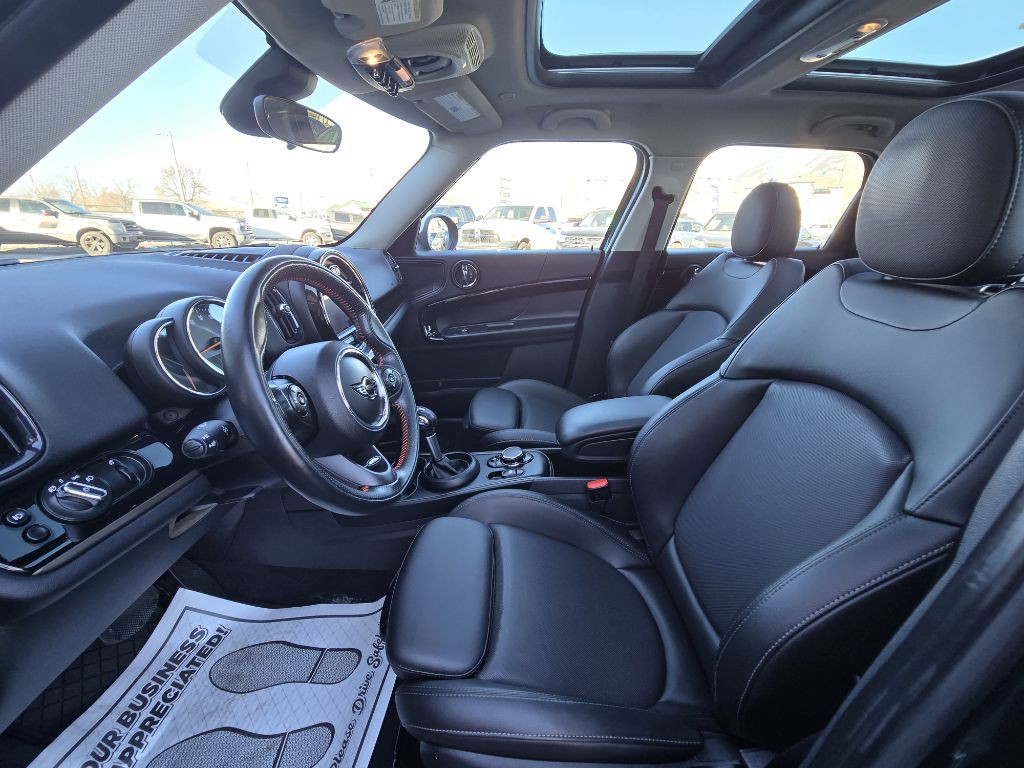 2019 MINI Cooper Image 10