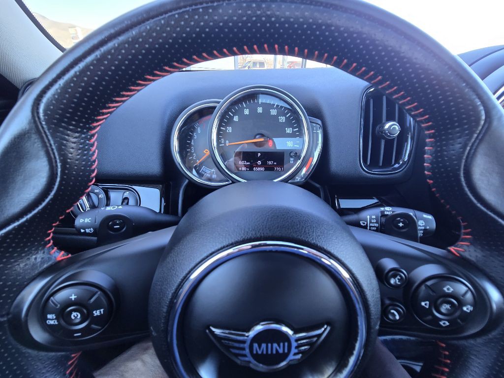 2019 MINI Cooper Image 12