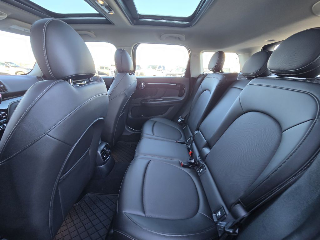 2019 MINI Cooper Image 26