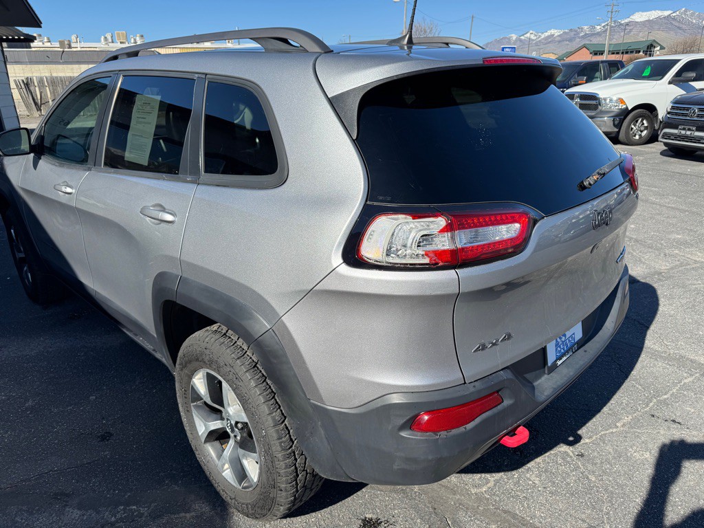 2016 Jeep Cherokee Image 5