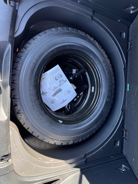 2016 Jeep Cherokee Image 27