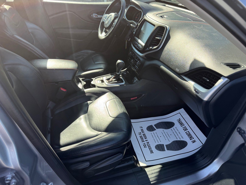 2016 Jeep Cherokee Image 29