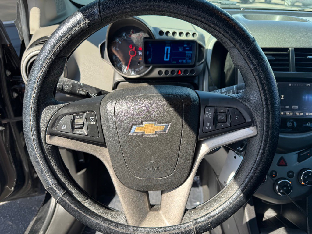 2016 Chevrolet Sonic Image 14