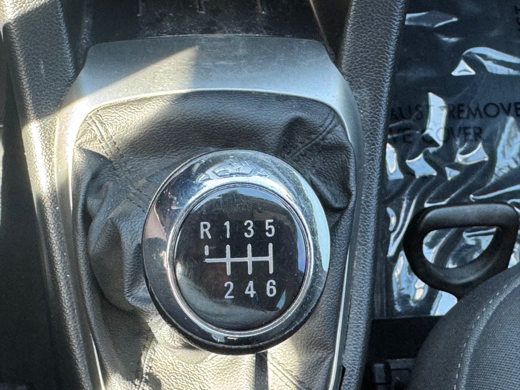 2016 Chevrolet Sonic Image 18