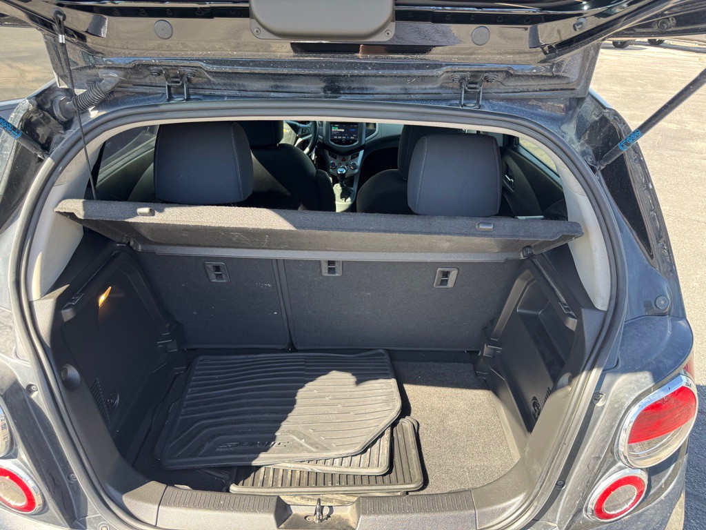 2016 Chevrolet Sonic Image 22