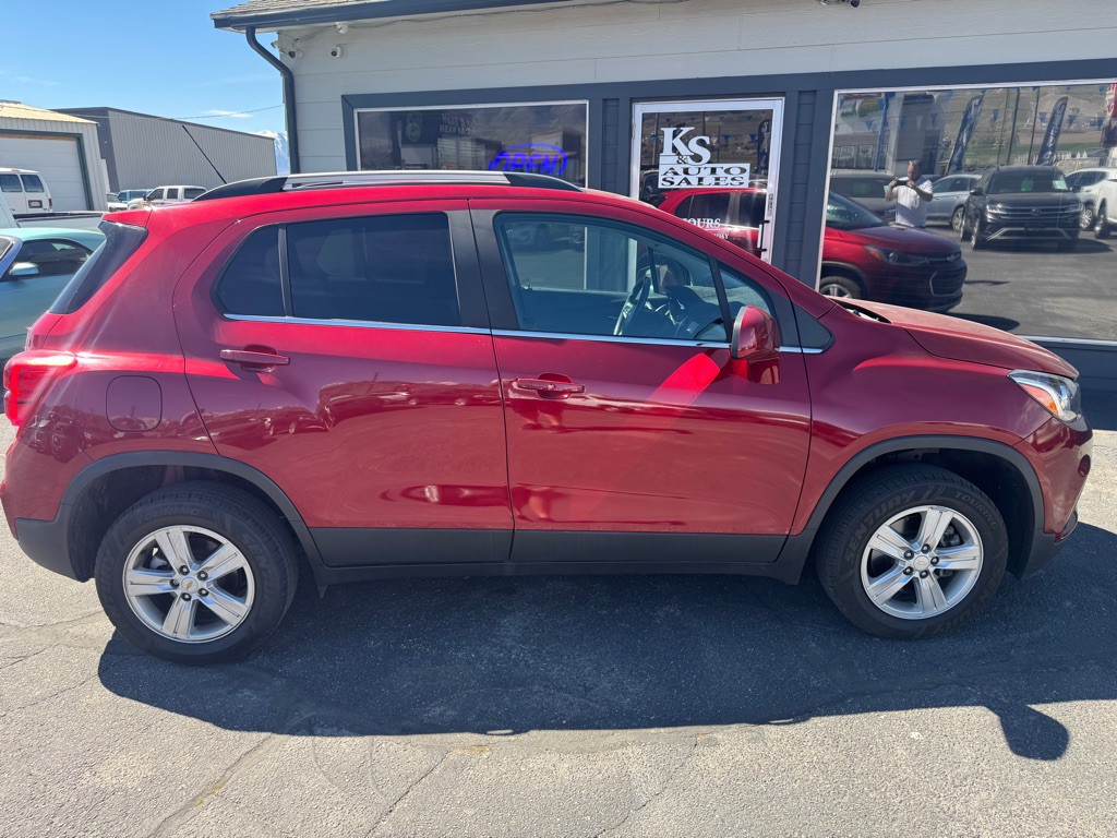 2020 Chevrolet Trax Image 2
