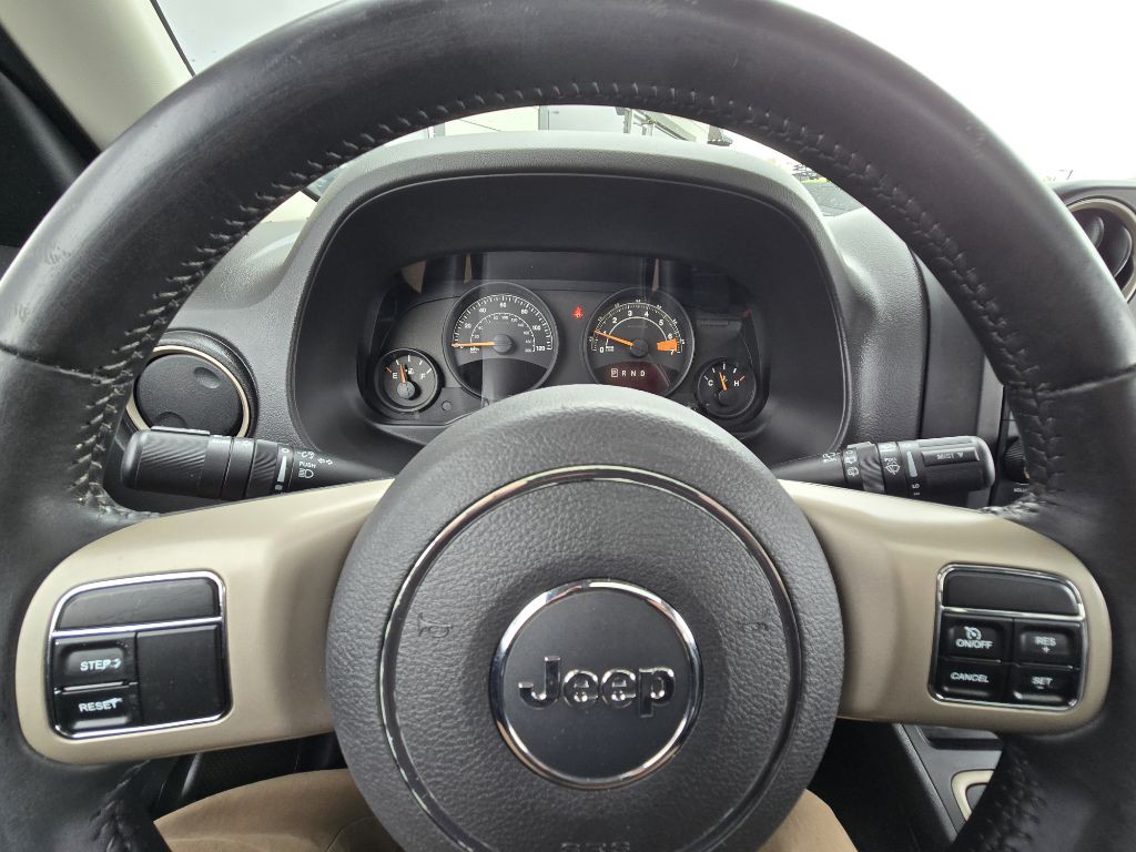 2016 Jeep Patriot Image 11