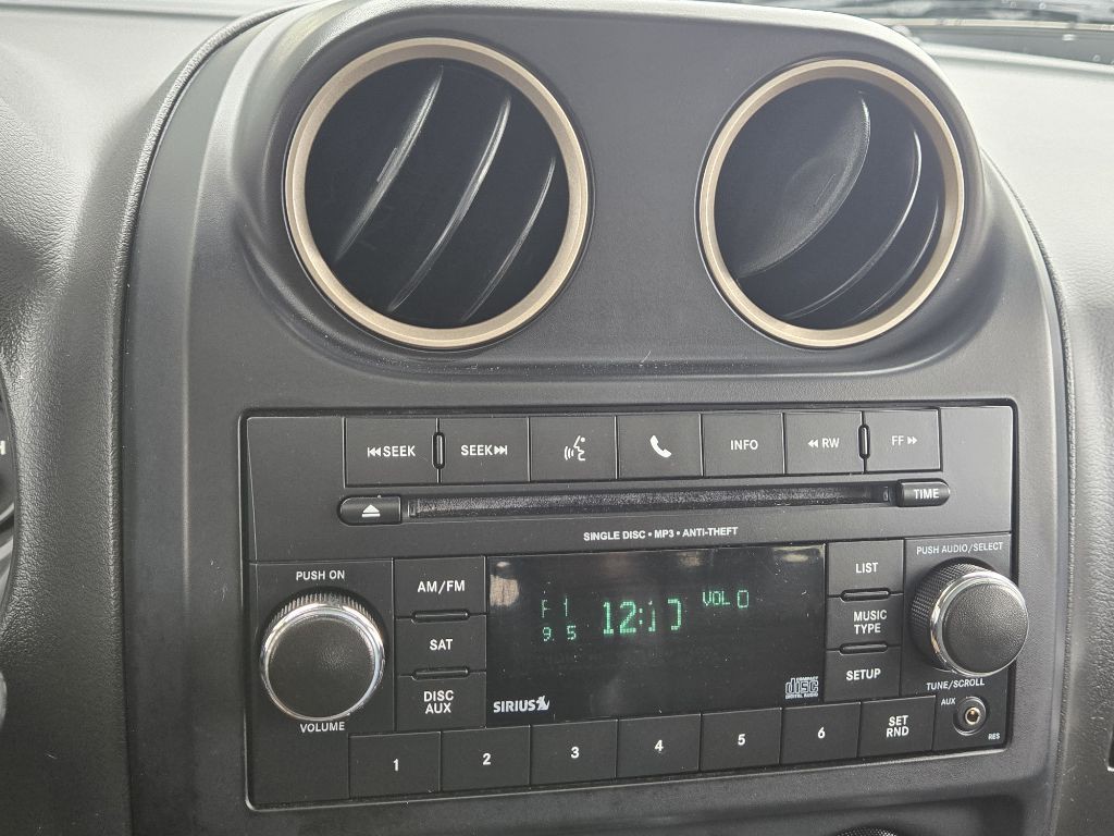 2016 Jeep Patriot Image 13