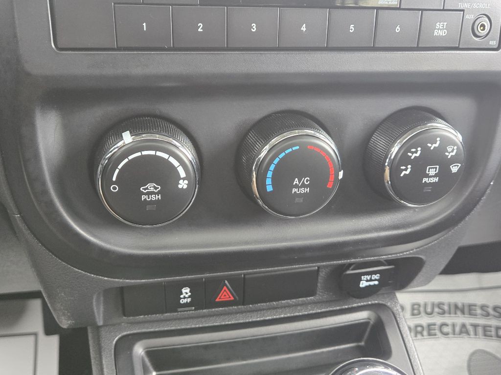 2016 Jeep Patriot Image 14