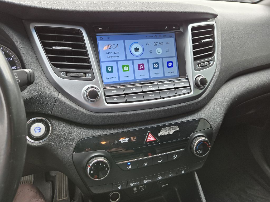 2017 Hyundai Tucson Image 17