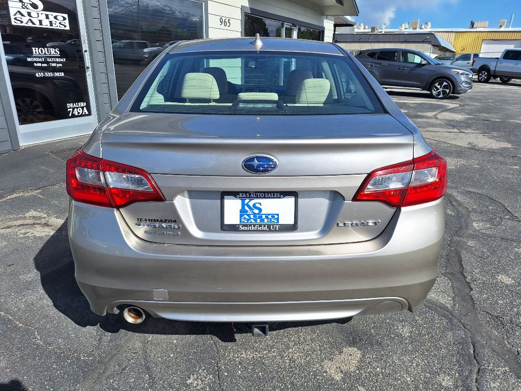 2017 Subaru Legacy Image 4