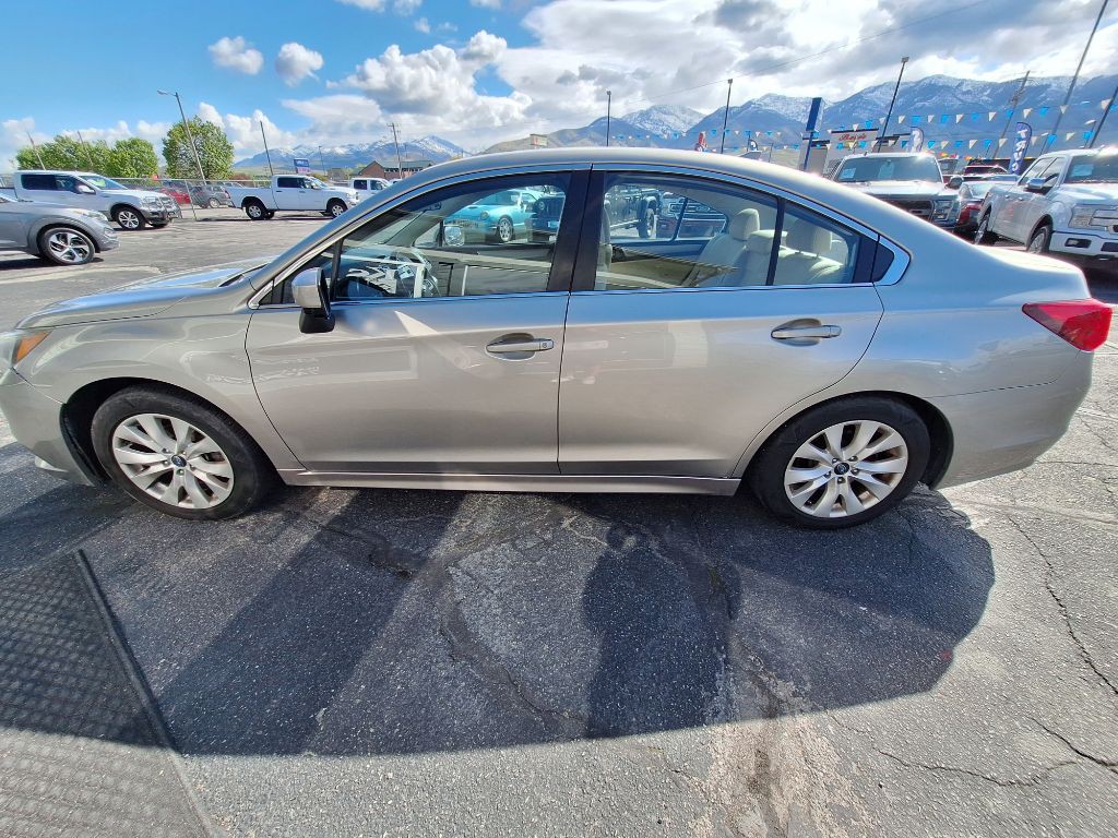 2017 Subaru Legacy Image 6