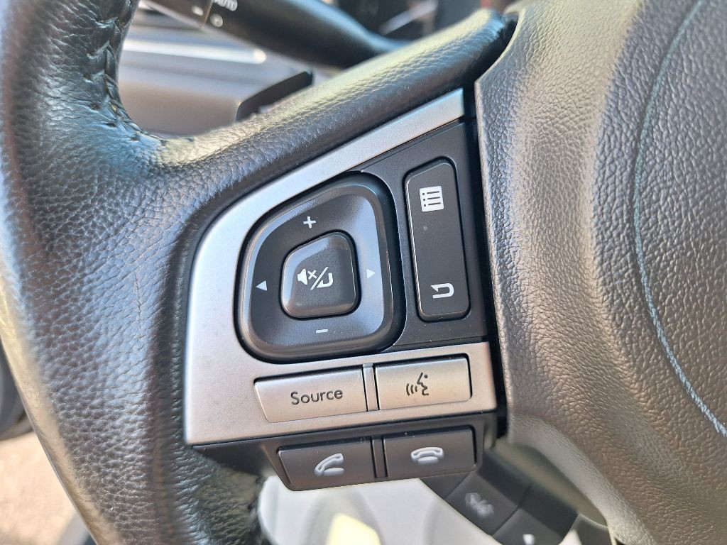 2017 Subaru Legacy Image 15