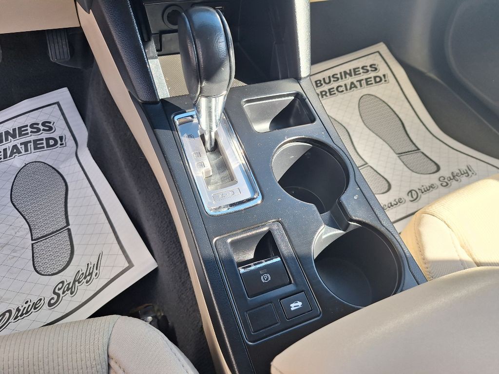 2017 Subaru Legacy Image 21