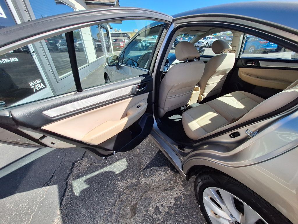 2017 Subaru Legacy Image 22