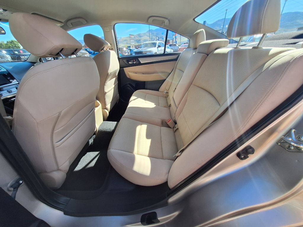 2017 Subaru Legacy Image 23