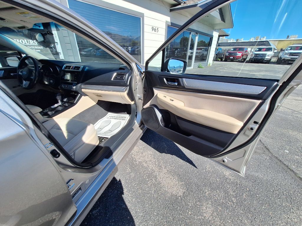 2017 Subaru Legacy Image 27